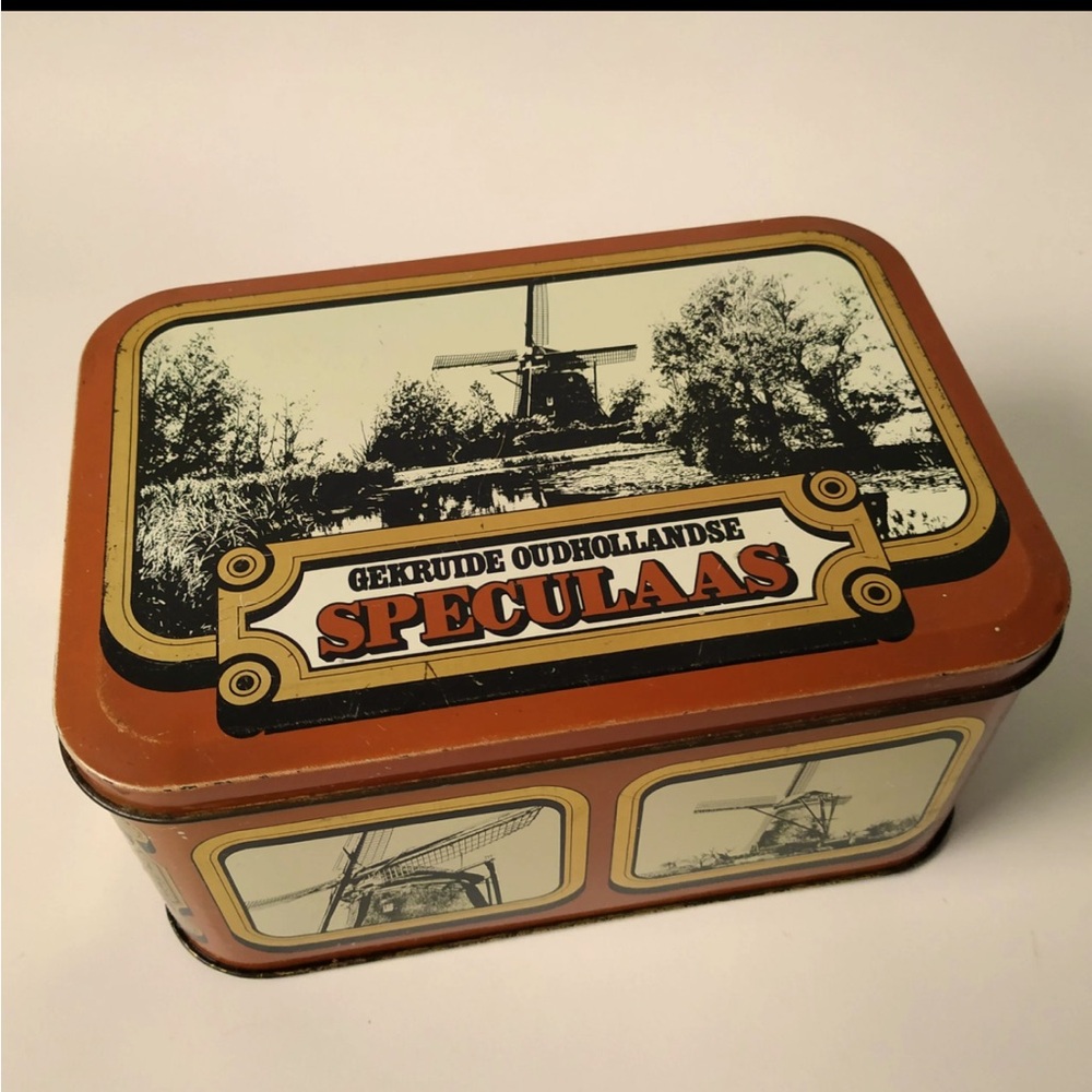 Vintage Dutch tin for "Gekruide Oudhollandse Speculaas".